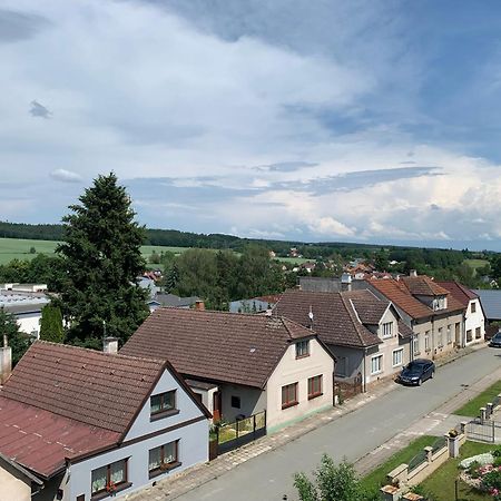 Apartmany Tera Miletín Esterno foto